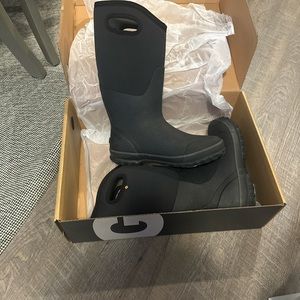 Bogs women size 8